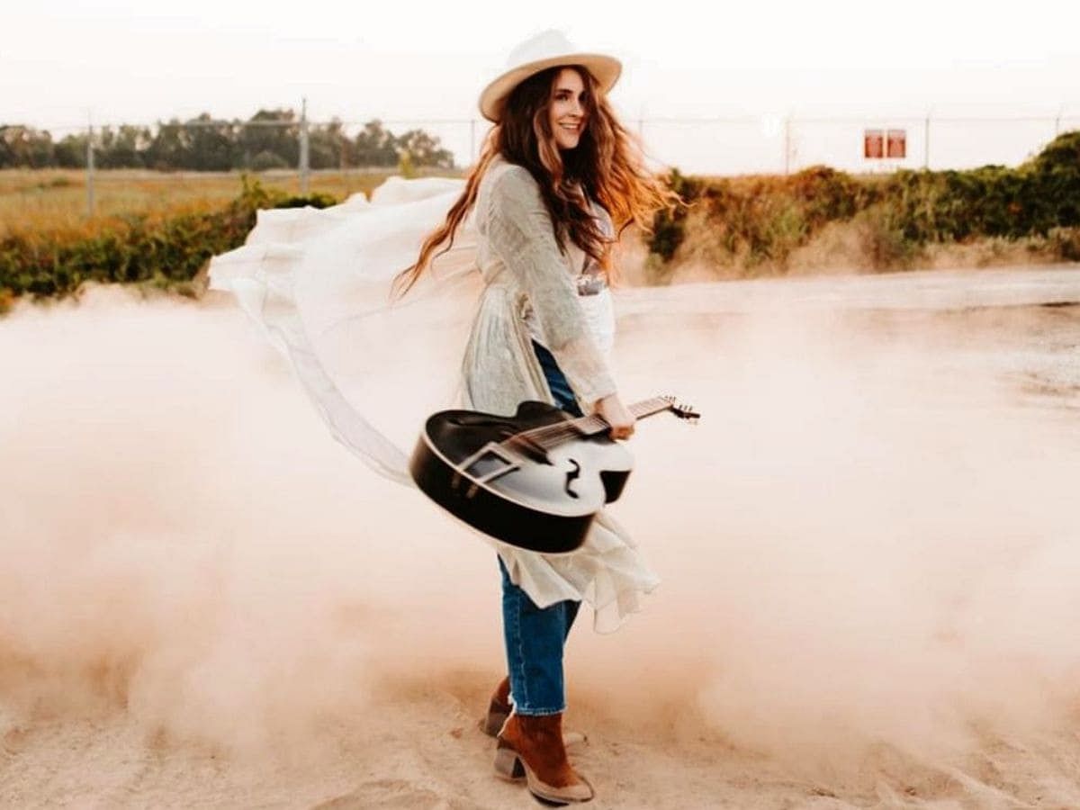 Saturday Night Music - Lauren Alexander at The Grove